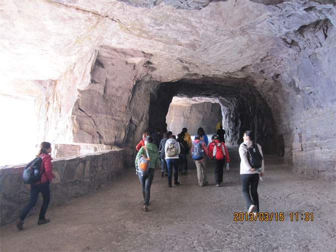 快進(jìn)地道！